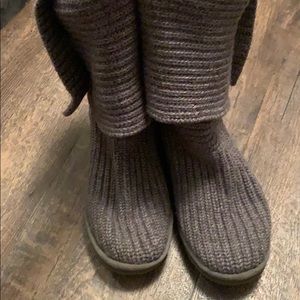 Classic UGG cable knit winter boots